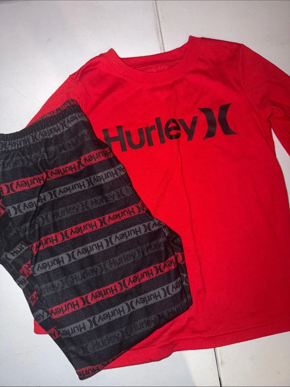 Hurley three piece